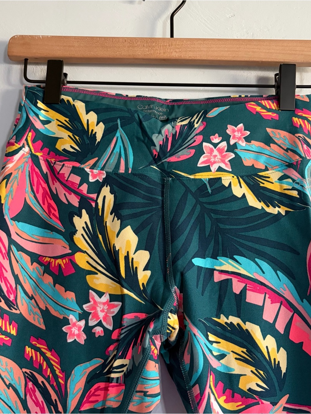 Calvin Klein Performance Tropical Print Leggings - Picture 2 of 7